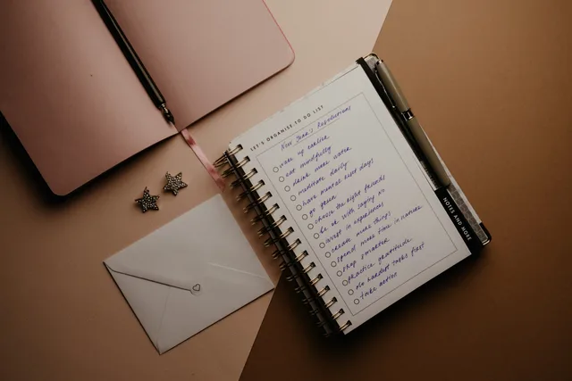 Stylish flat lay with to-do list notepad, pen, and accessories, perfect for productivity and planning themes. Why a subscription commerce quality checklist protects recurring revenue